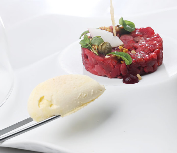Tatarski biftek za dve osebi (250 g)